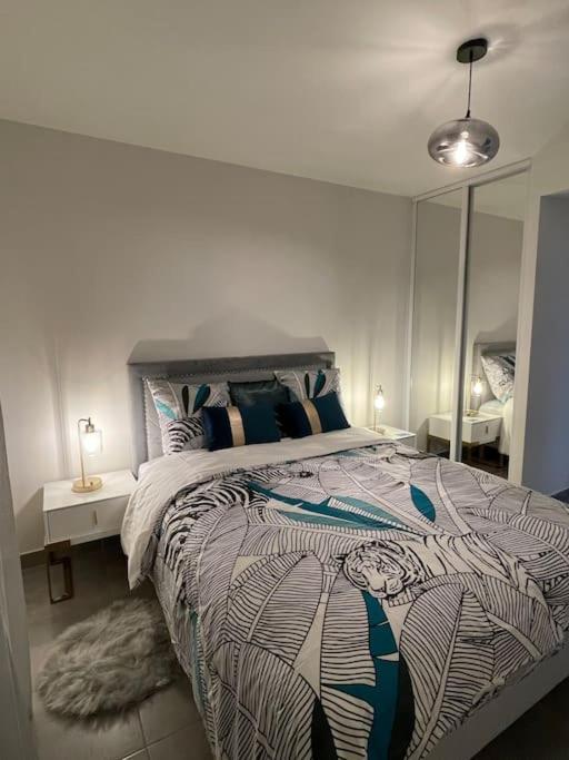 Prado Plage David - Stade Velodrome - Parc Chanot - Luxury Apartment By The Sea Марсилия Екстериор снимка