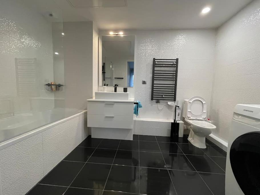 Prado Plage David - Stade Velodrome - Parc Chanot - Luxury Apartment By The Sea Марсилия Екстериор снимка
