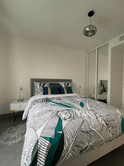 Prado Plage David - Stade Velodrome - Parc Chanot - Luxury Apartment By The Sea Марсилия Екстериор снимка
